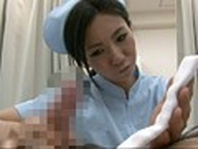 無言作品集35 昼間は気さくで明るい入院先のナースがマジ顔で夜這いしてきて病室で声ガマンしながら…　サンプル画像02